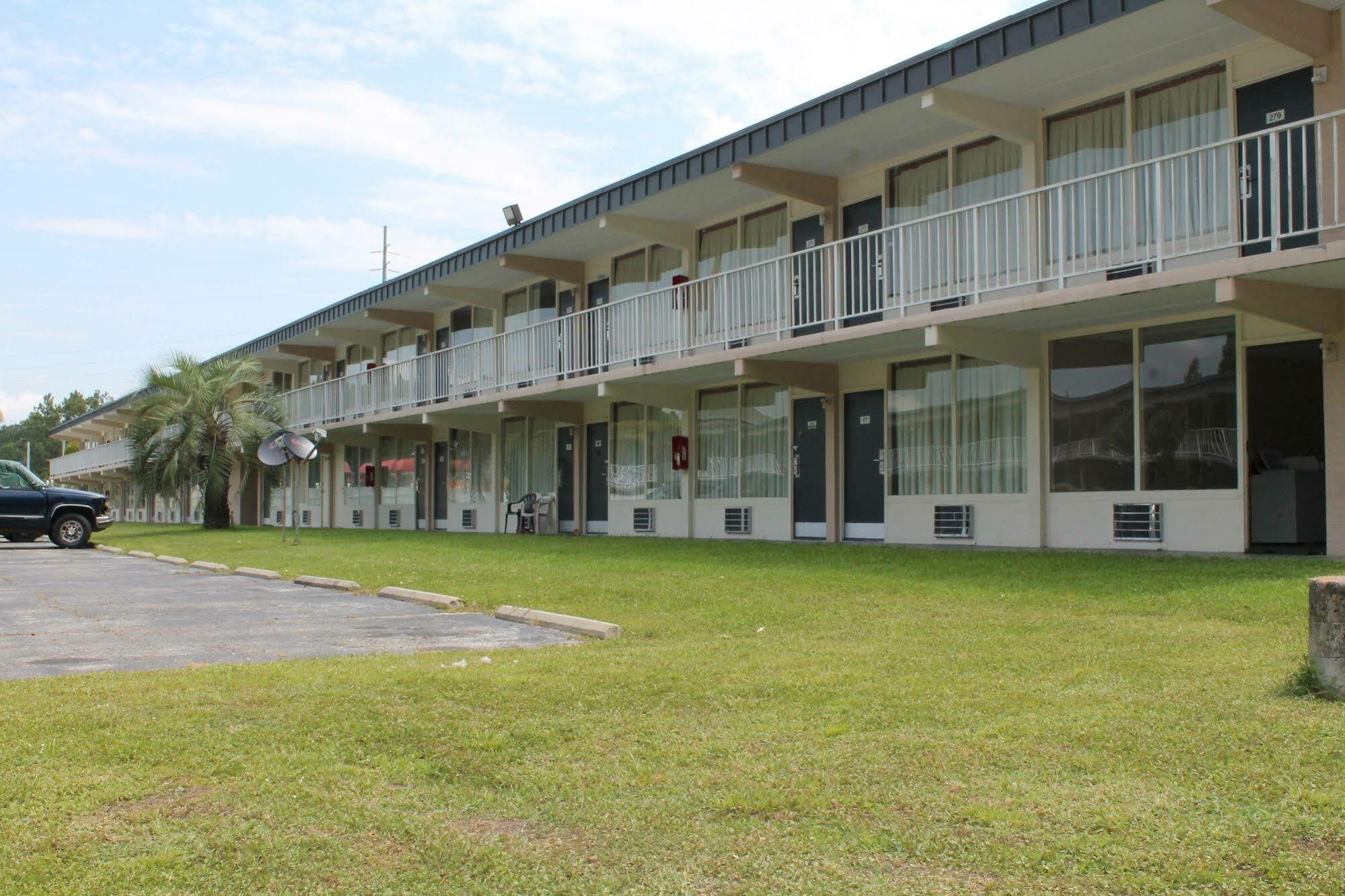 Travelers Inn Kingsland Kültér fotó